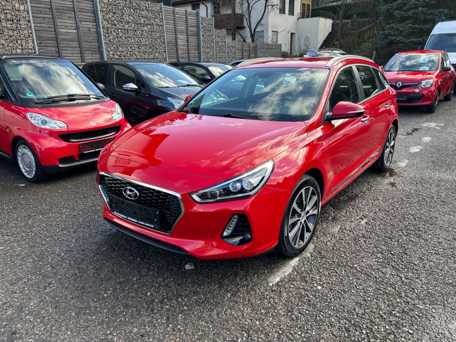 HYUNDAI i30
