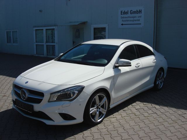 MERCEDES-BENZ CLA 180 Urban 7G-DCT*Bi-Xenon*Distronic*Leder*