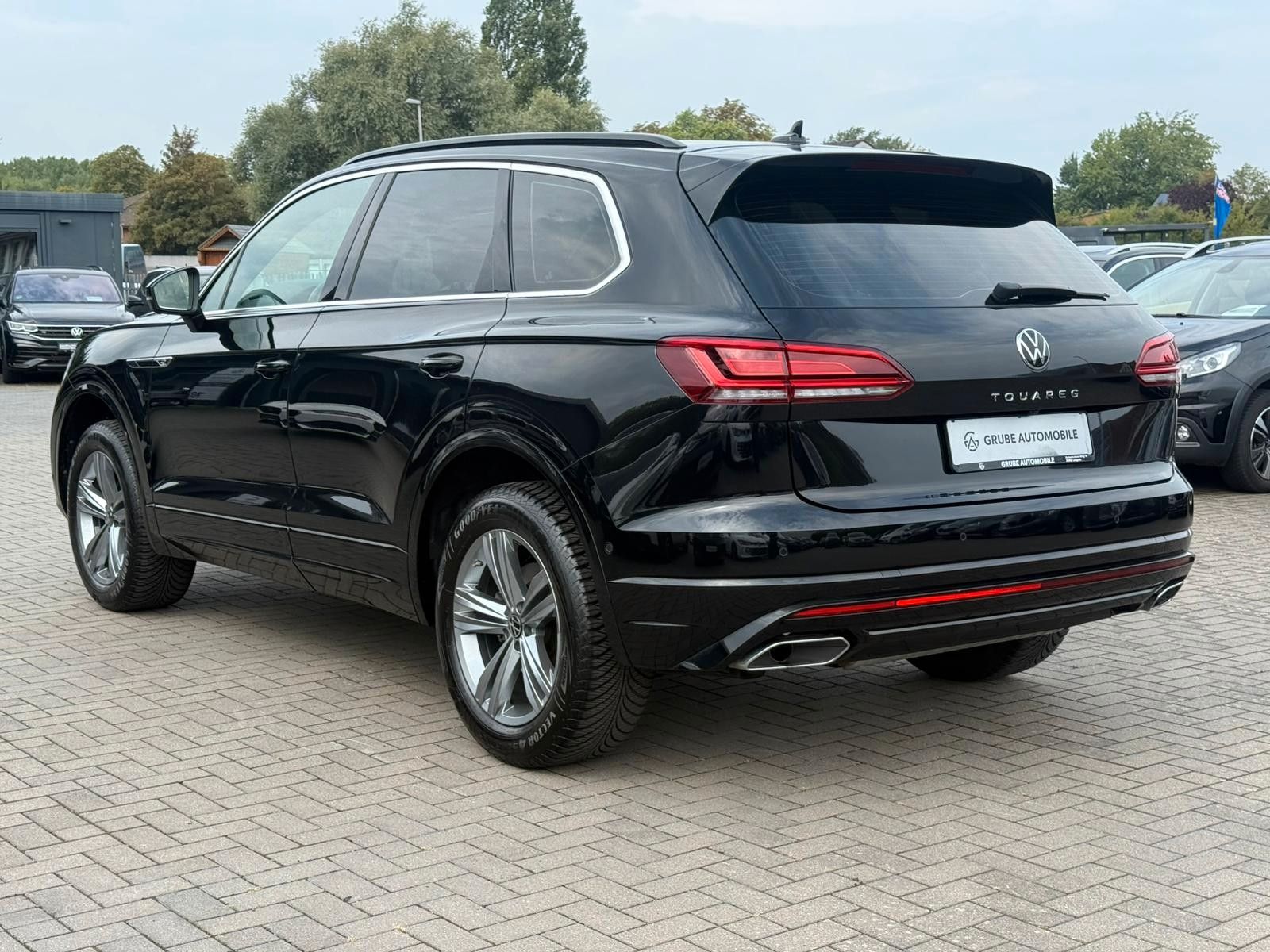 Volkswagen Touareg R-Line 4Motion DSG LED NAV SHZ ACC 360° foto 6