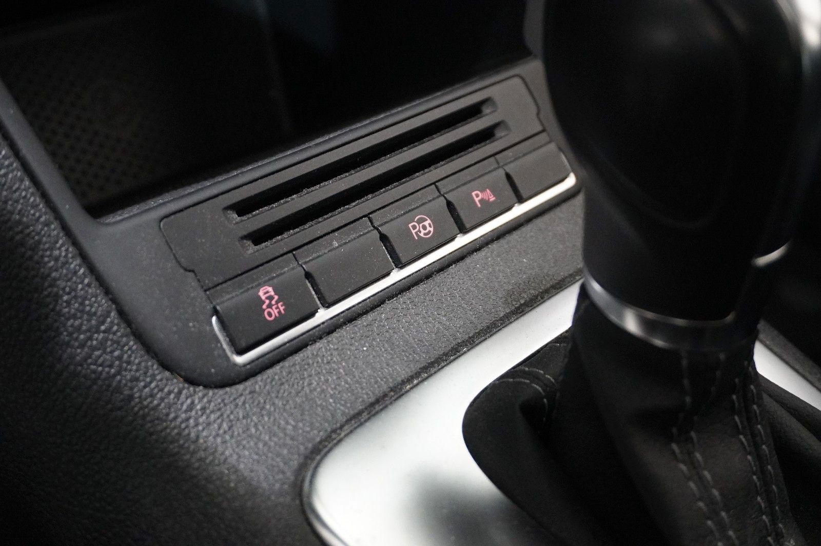 Fahrzeugabbildung Volkswagen Golf Plus VI TEAM 1.4 TSI DSG KLIMA/PDC/NEBEL/SH