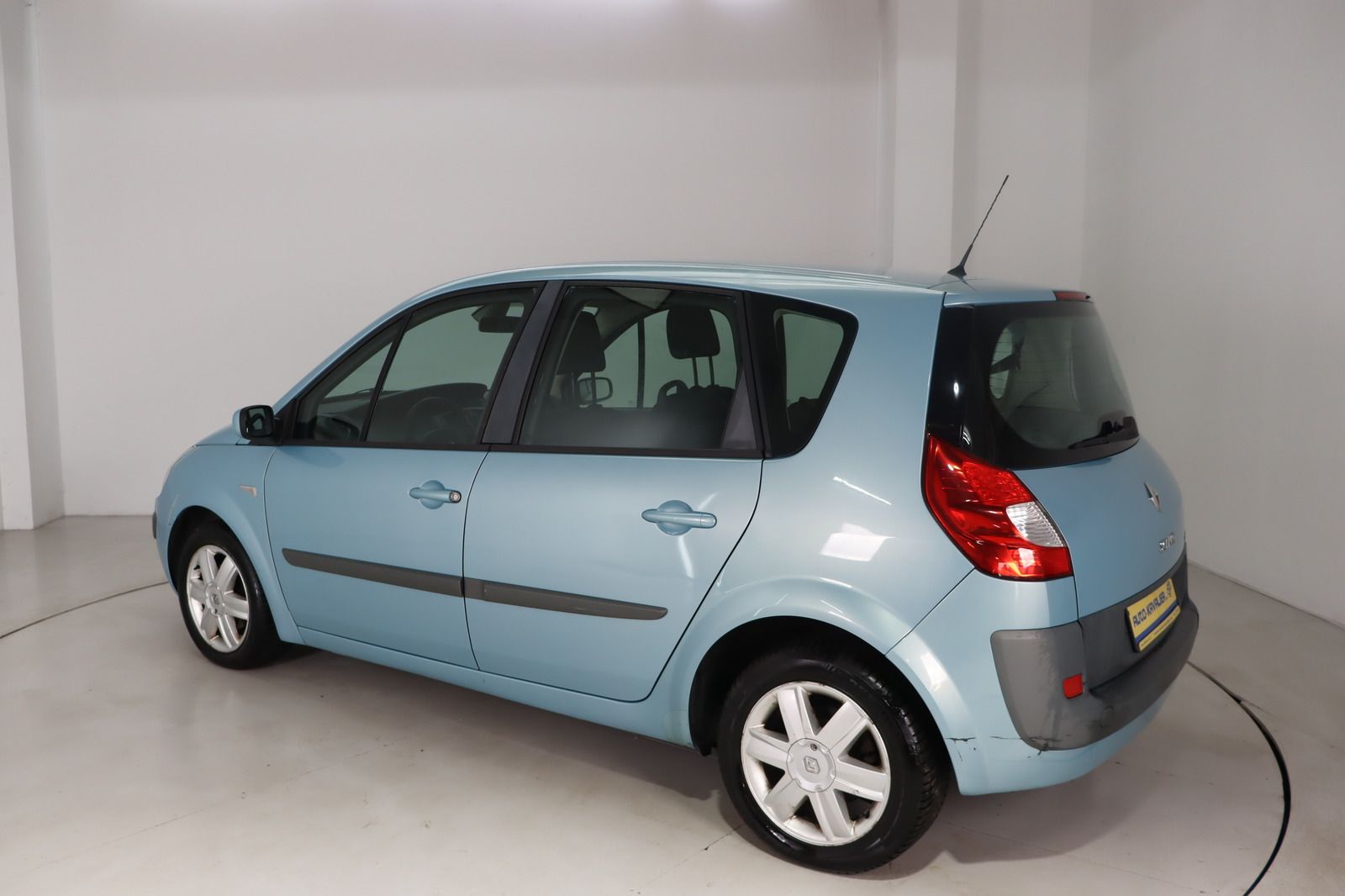 Fahrzeugabbildung Renault Megane Scenic 1.6 16V * Klima * Isofix