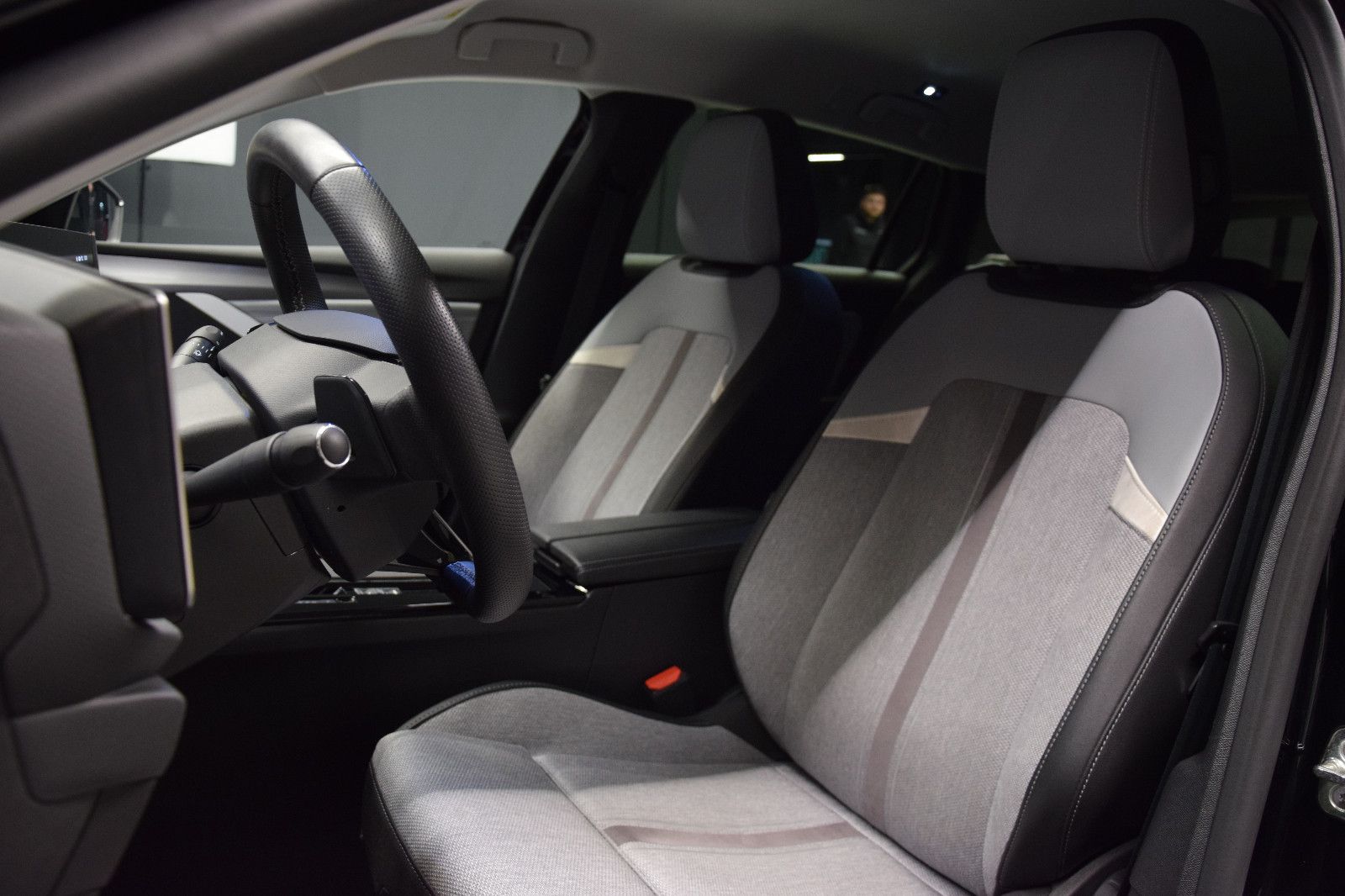 Fahrzeugabbildung Opel Astra L Sports Tourer Elegance Kamera NAV Ambien