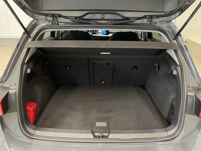 Golf VIII Life 1.0 TSI LED ACC SHZ APP-CONNECT