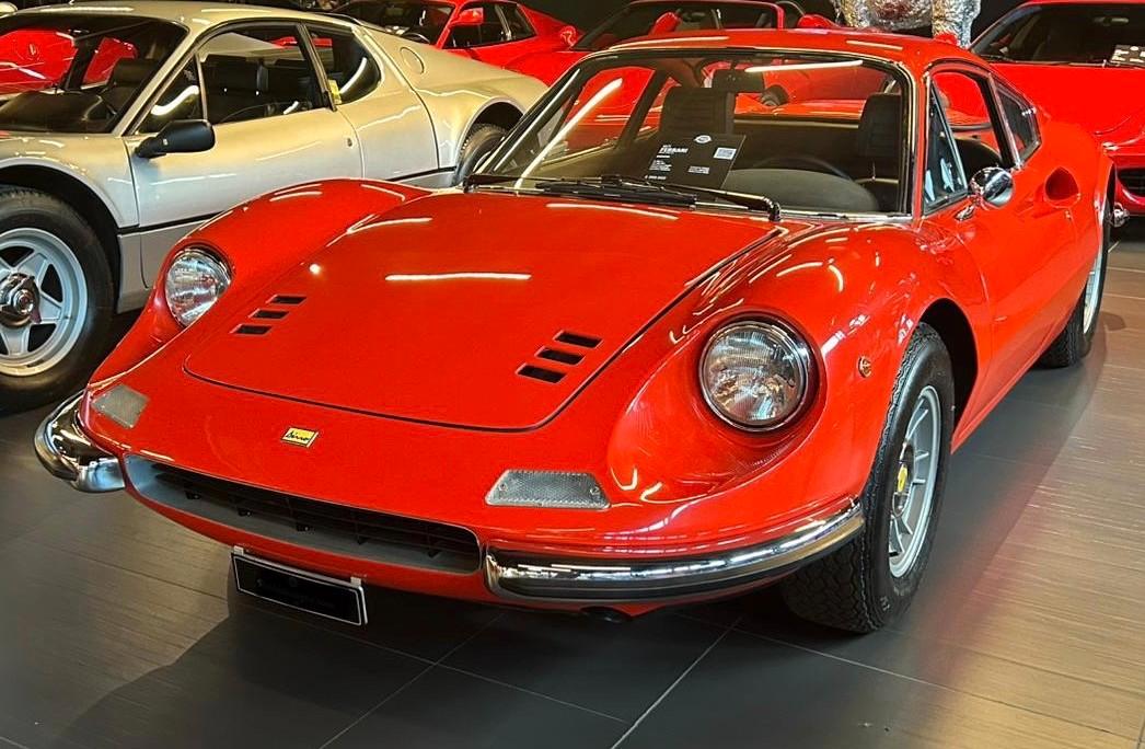 Ferrari 246 GT RED DINO LEATHER BLACK LIKE NEW