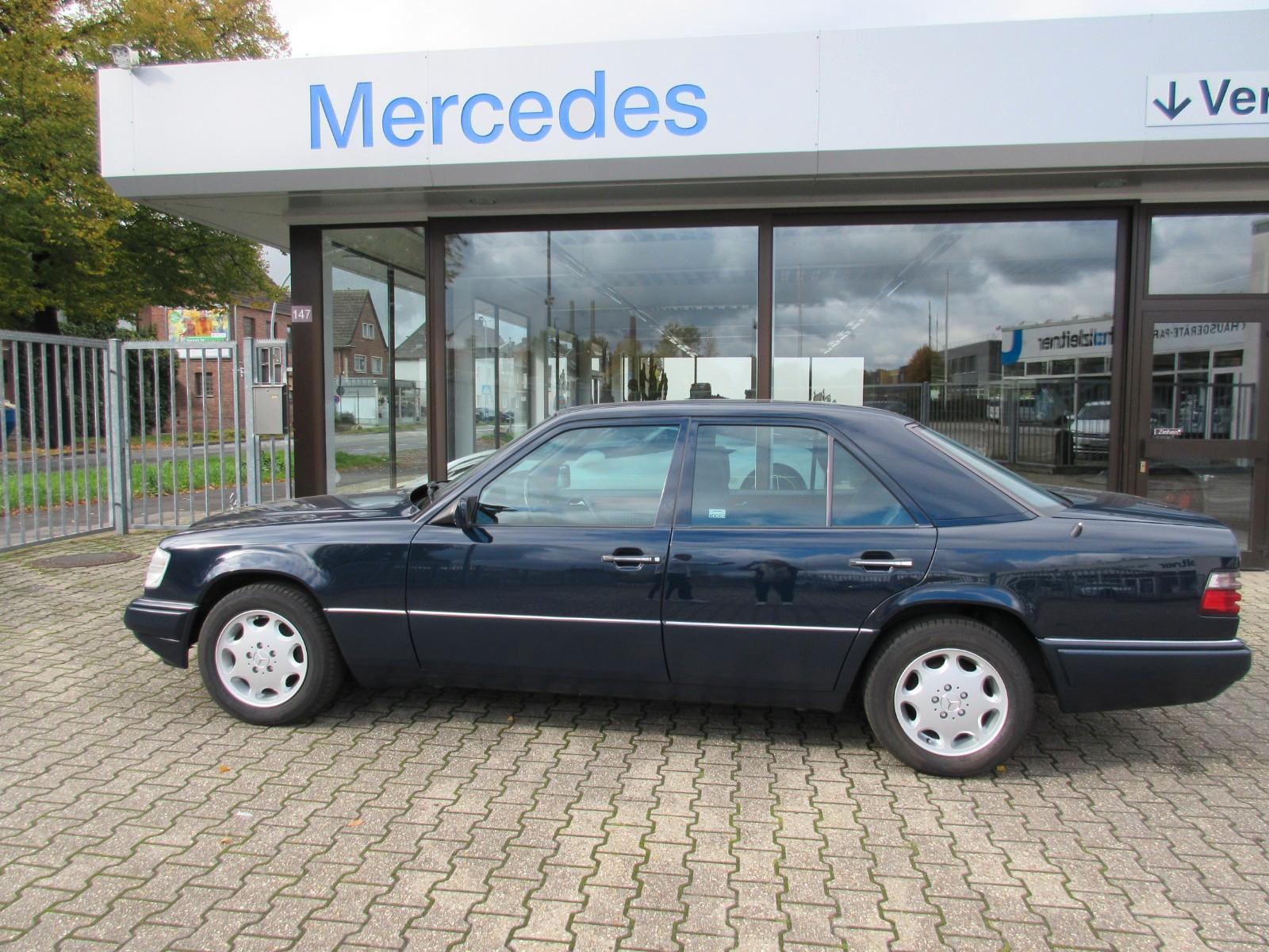 Mercedes-Benz E 280 aus Sammlung