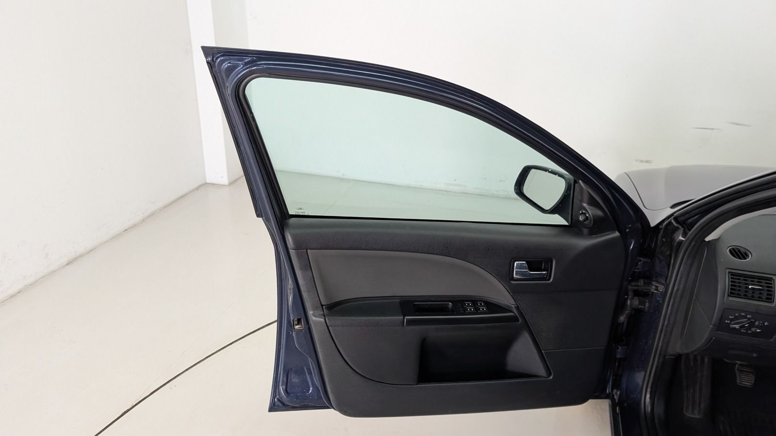 Fahrzeugabbildung Ford Mondeo Turnier 1.8 Ambiente