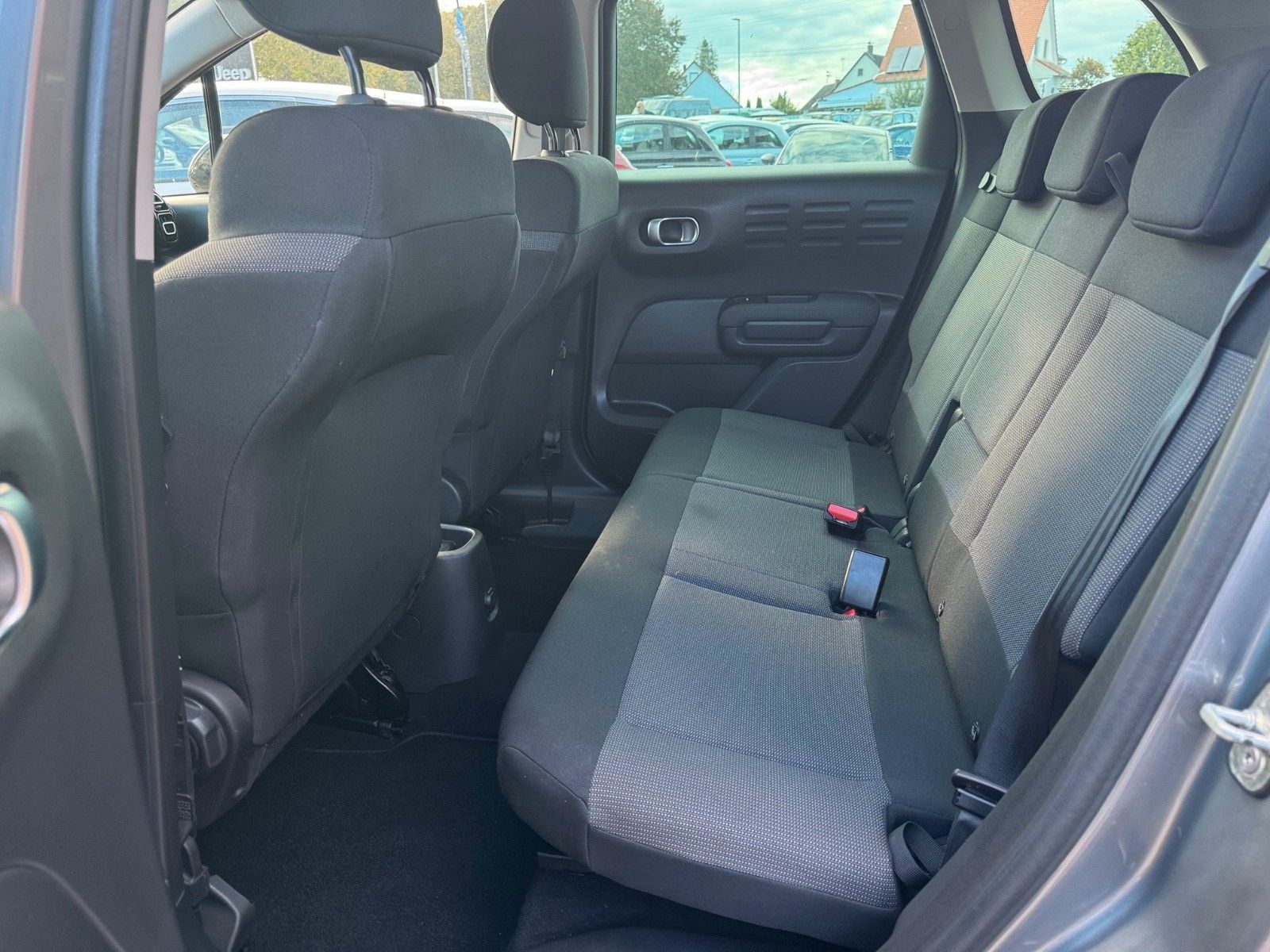 Fahrzeugabbildung Citroën C3 Aircross Shine Navigation Sitzheizung Tempoma