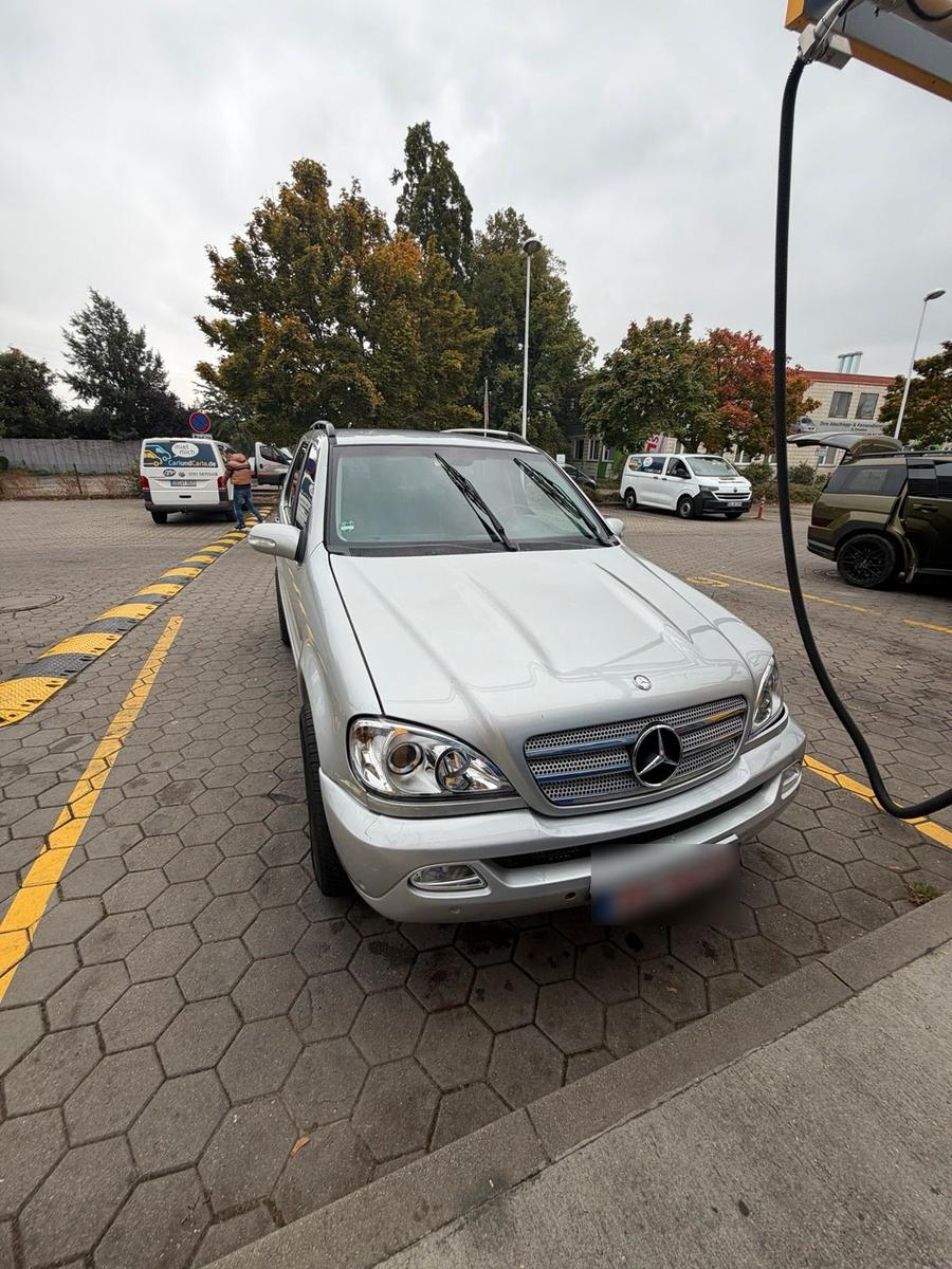 Mercedes-Benz ML270, 2005