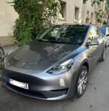 Tesla Model Y RWD Standard Range mit AHK Garantie 2028 - Tesla Model Y in Duisburg