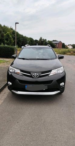 Toyota RAV4 2015   2.2 Diesel