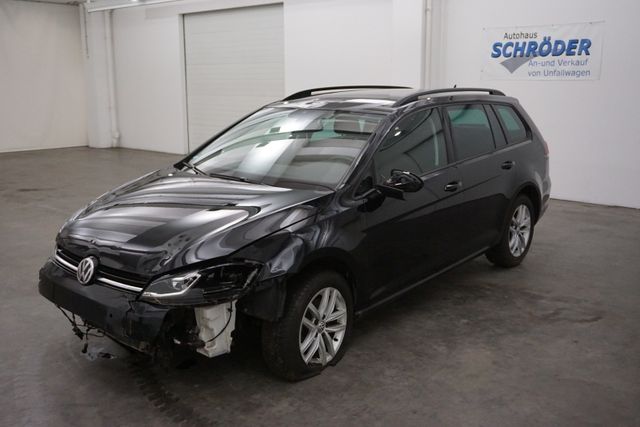 Volkswagen Golf VII Var. 1.5 TSI DSG Comfortline *Kam.*ACC*