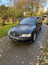 Volkswagen Passat Variant 1.9 TDI Basis - Volkswagen Passat Variant aus 1999