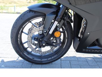 Honda CBR500R e-Clutch