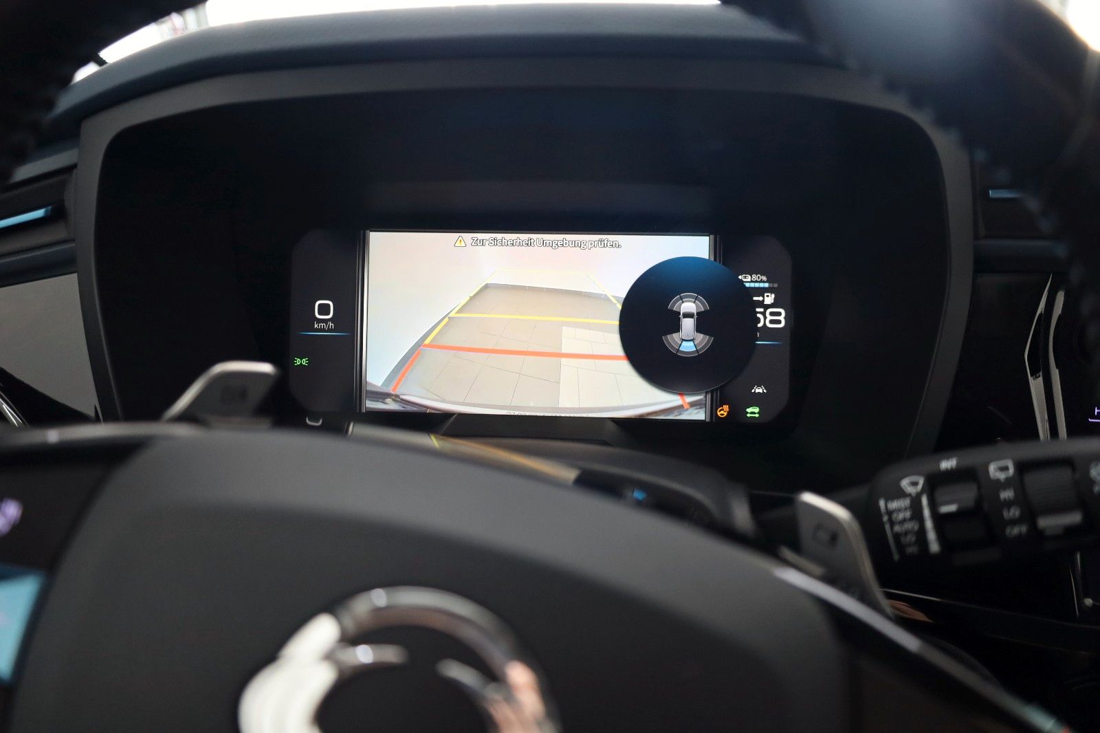 Fahrzeugabbildung Ssangyong Korando e-Motion Titanium Leder,Navi,LED,ACC,+WR
