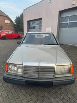 Mercedes-Benz Mercedes 230 E !! 81.000 KM !! 1.Hand Oldt... - Mercedes-Benz 230 aus 1985