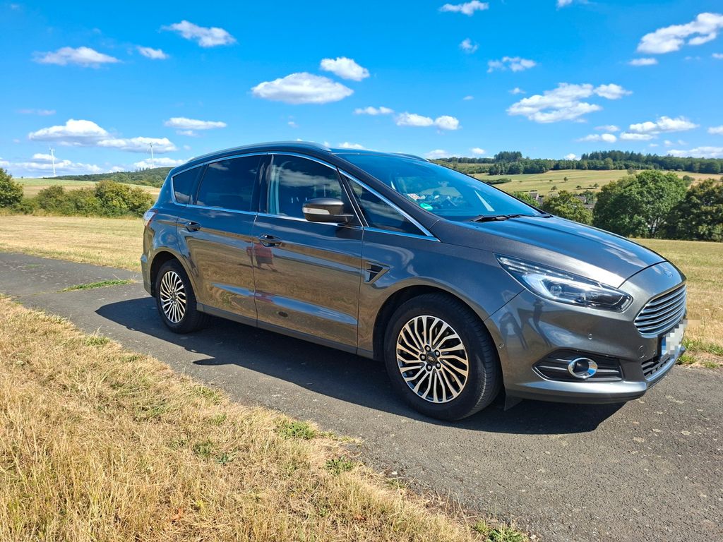 Image of Ford S-Max