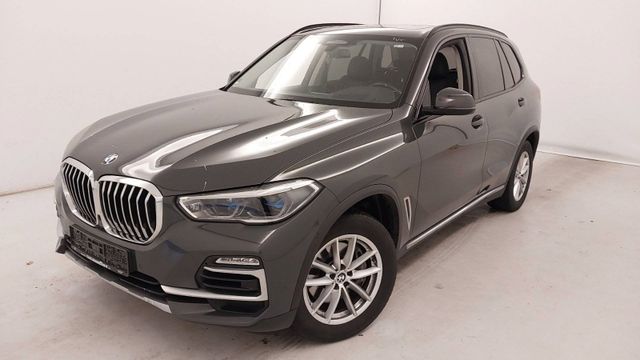 BMW X5 xDrive 30d /PANORAMA / Soft-Close/ AHK/ LASER