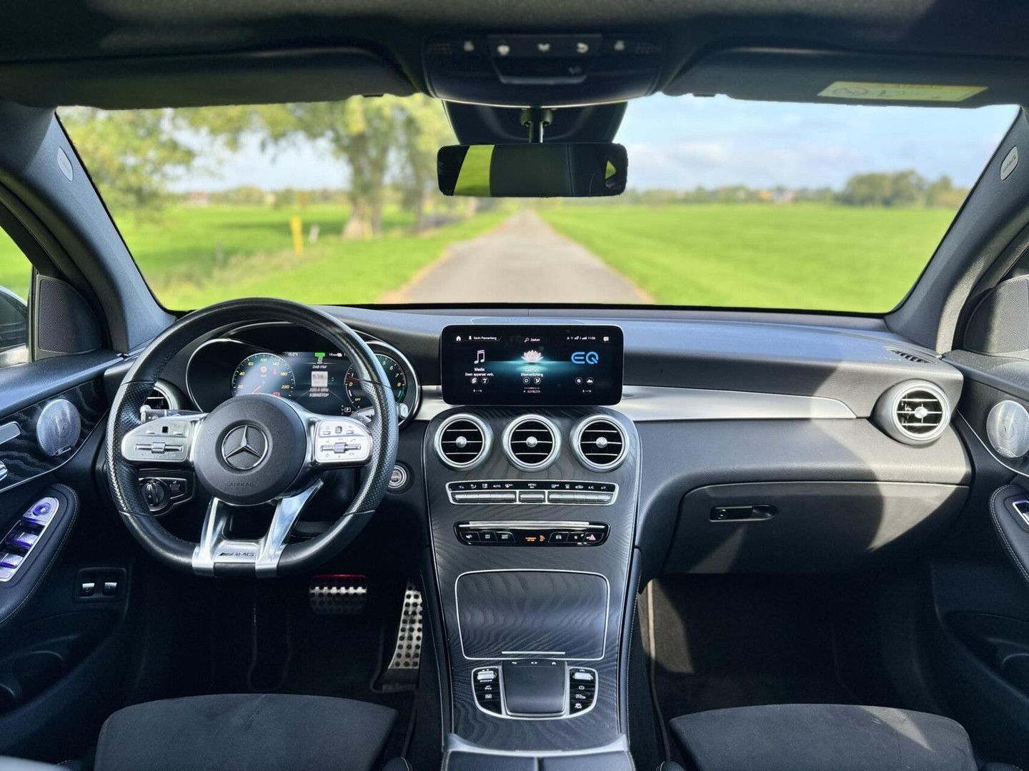 Mercedes-Benz GLC 300 300e 4MATIC Business Solution AMG imagem 3