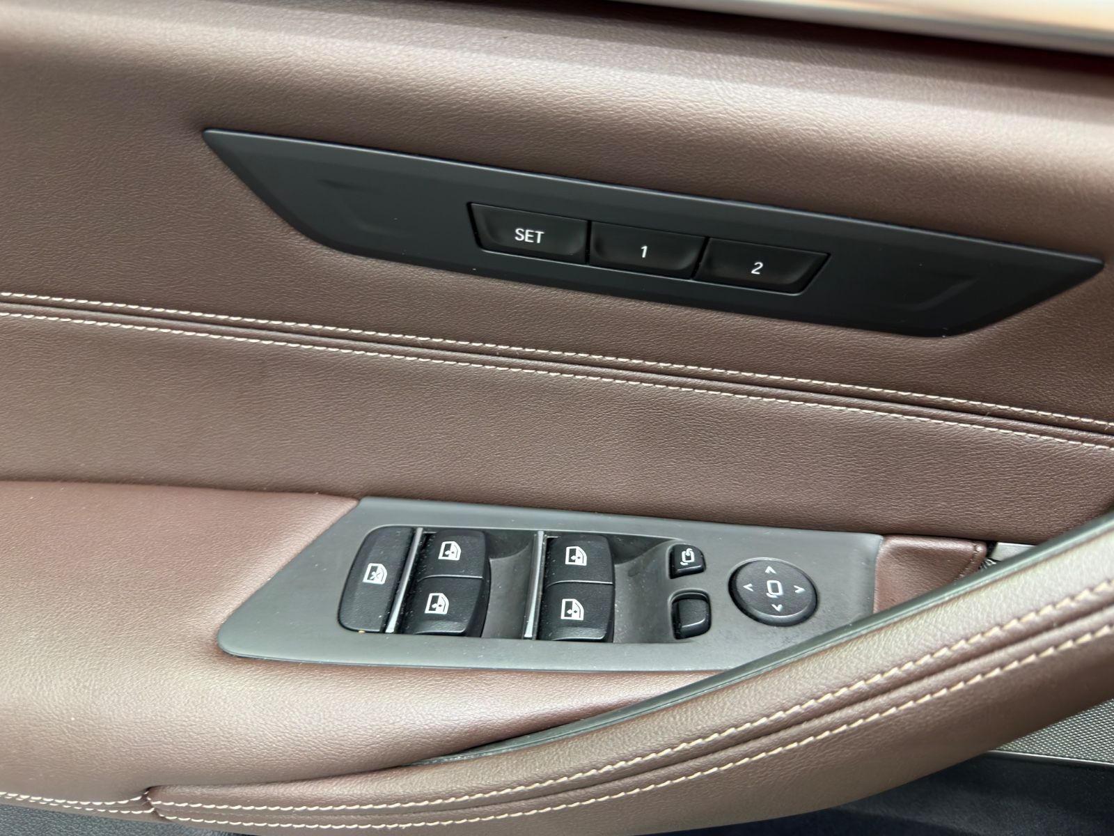 Fahrzeugabbildung BMW M550 i xDrive Limousine|INDIVIDUAL|LASER|H&K|HuD