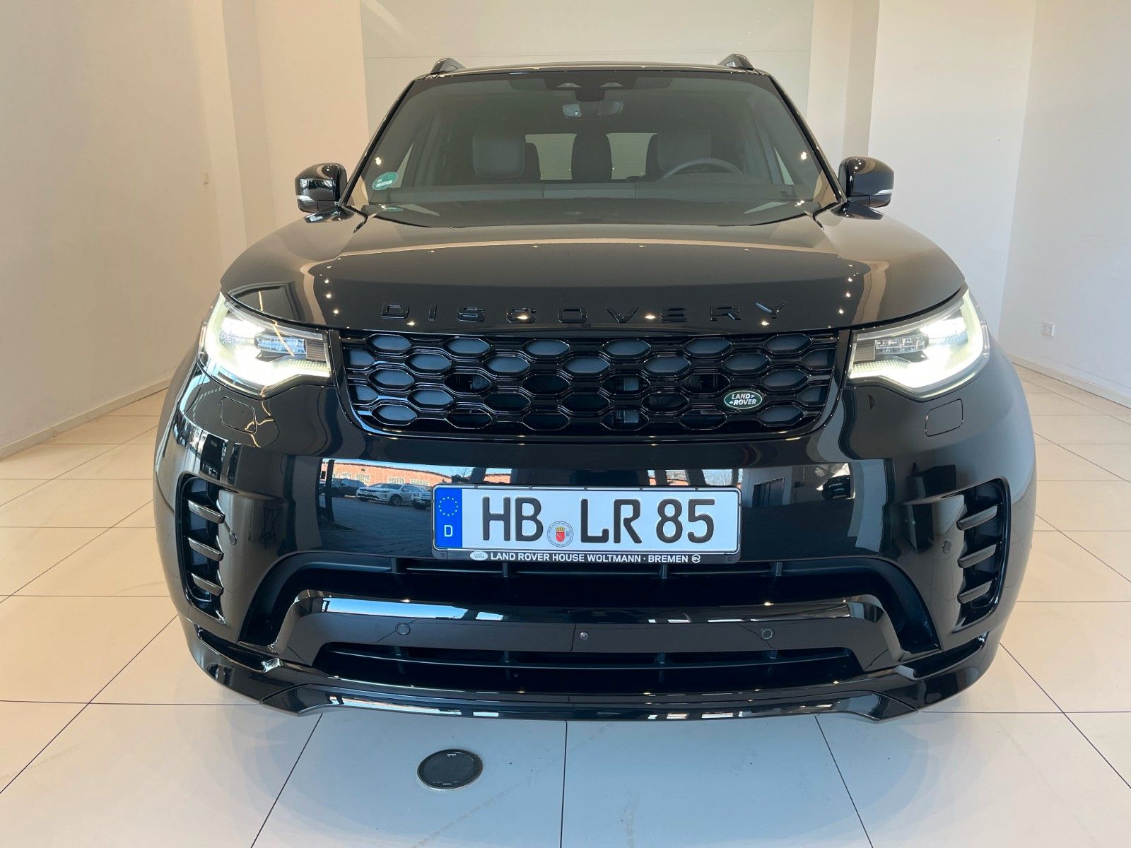 Fahrzeugabbildung Land Rover Discovery 5 D250 Dynamic SE  Panorama & AHK