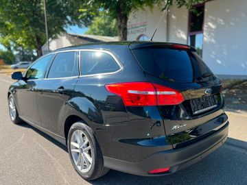 Ford Focus - 8
