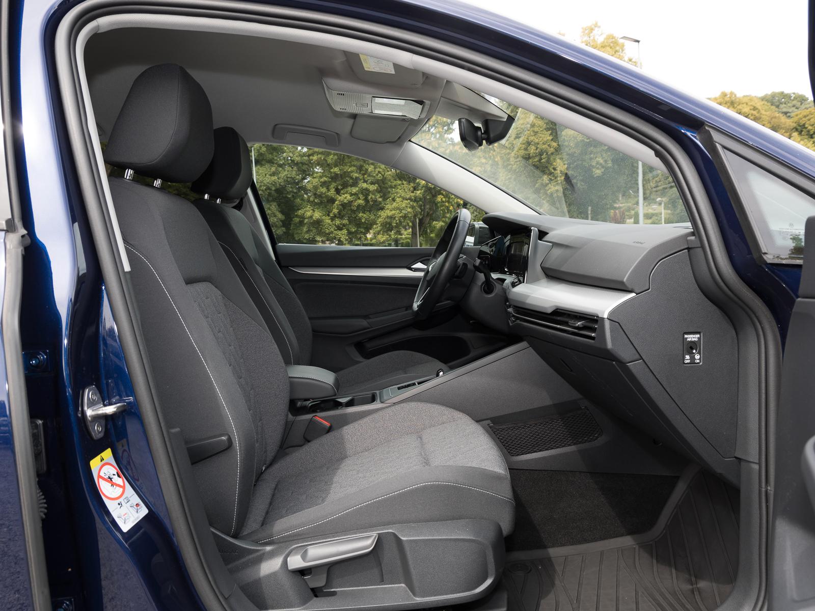 Volkswagen Golf VIII 1.0 eTSI DSG Move STANDHZG REARVIEW LE, миниатюра 3