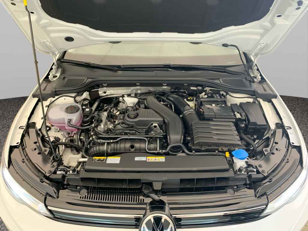 Volkswagen Golf VIII GOAL 1.5 eTSI DSG *AHK*R-CAM*ACC* foto 15