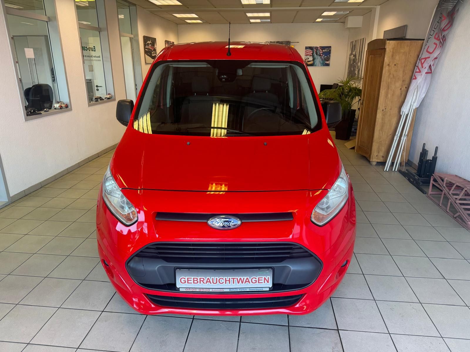 Fahrzeugabbildung Ford Tourneo Connect / KLIMA / PDC / WINTERPAKET