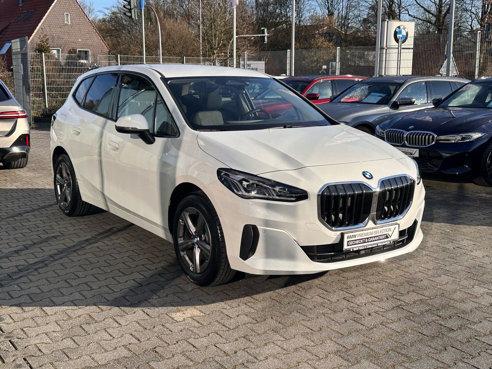 BMW 220 Active Tourer - Bild 3