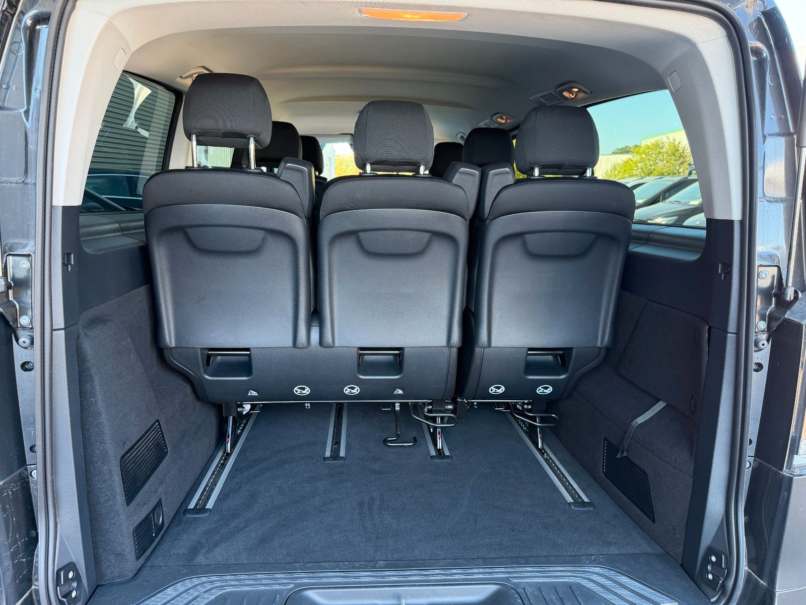 Fahrzeugabbildung Mercedes-Benz Vito 116 CDI 9G Tourer Select AHK2,5to LED