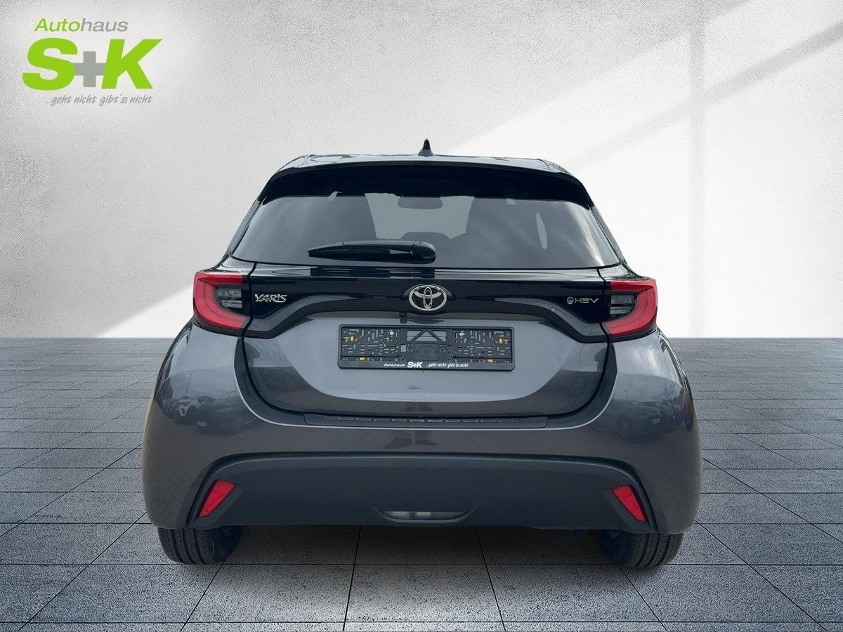 Toyota Yaris 1.5 TEAMPLAYER +CARPLAY+WINTER-P.+ACC+KAME imagem 3