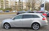 Opel Insignia A 2.0 Sports Tourer Design Edition 4x4 - Opel Insignia: Design Edition