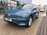 Volkswagen Tiguan Highline BMT Start-Stopp 4Motion AHK - Volkswagen Tiguan: Blau, Schiebedach