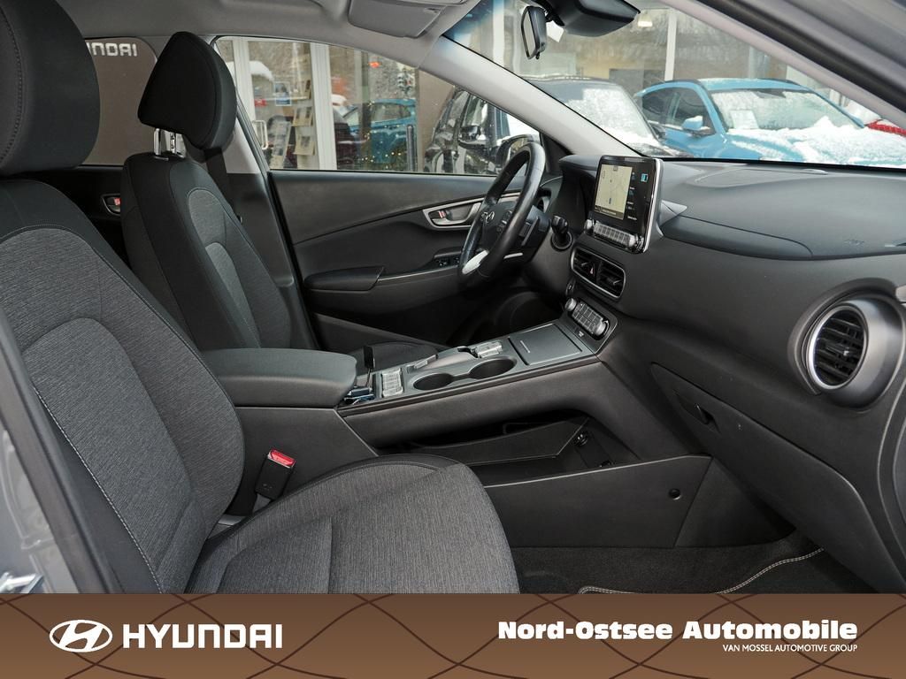 Fahrzeugabbildung Hyundai KONA EV Advantage ACC AUT Kam. KlimaA LM Navi