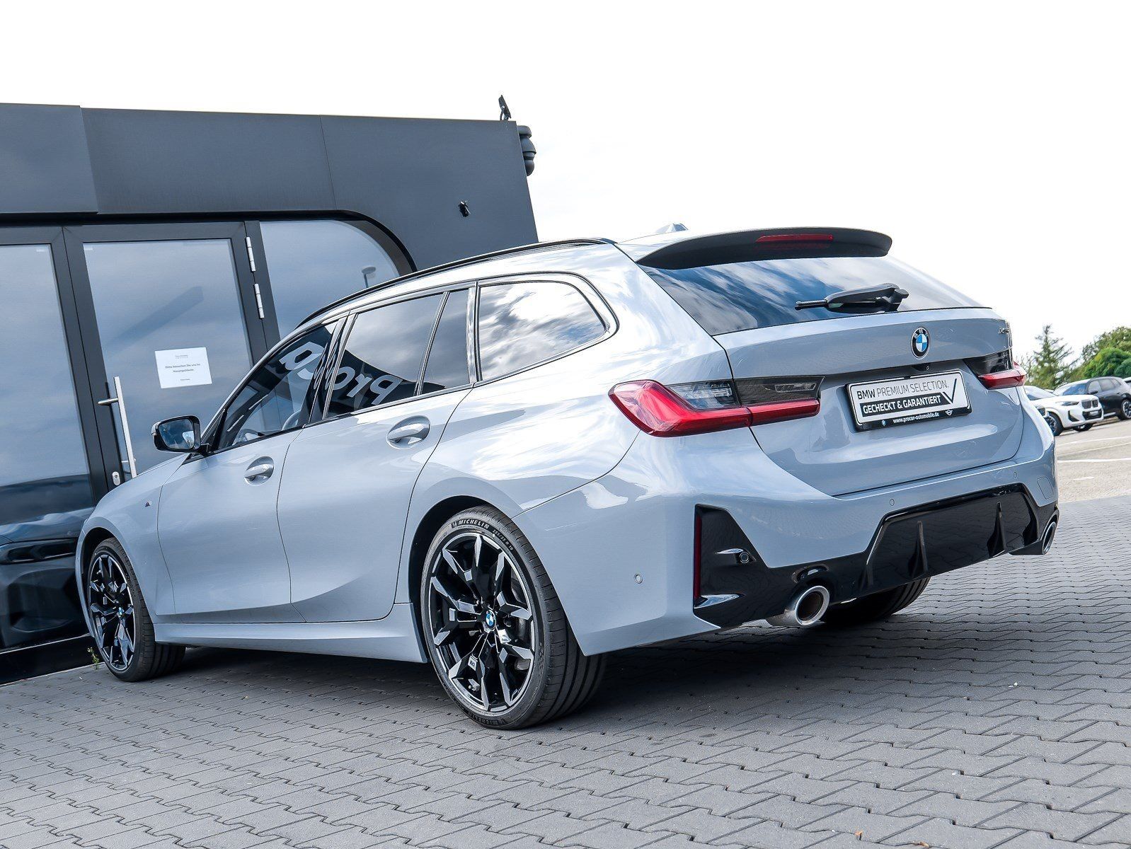 BMW 330 - Bild 7
