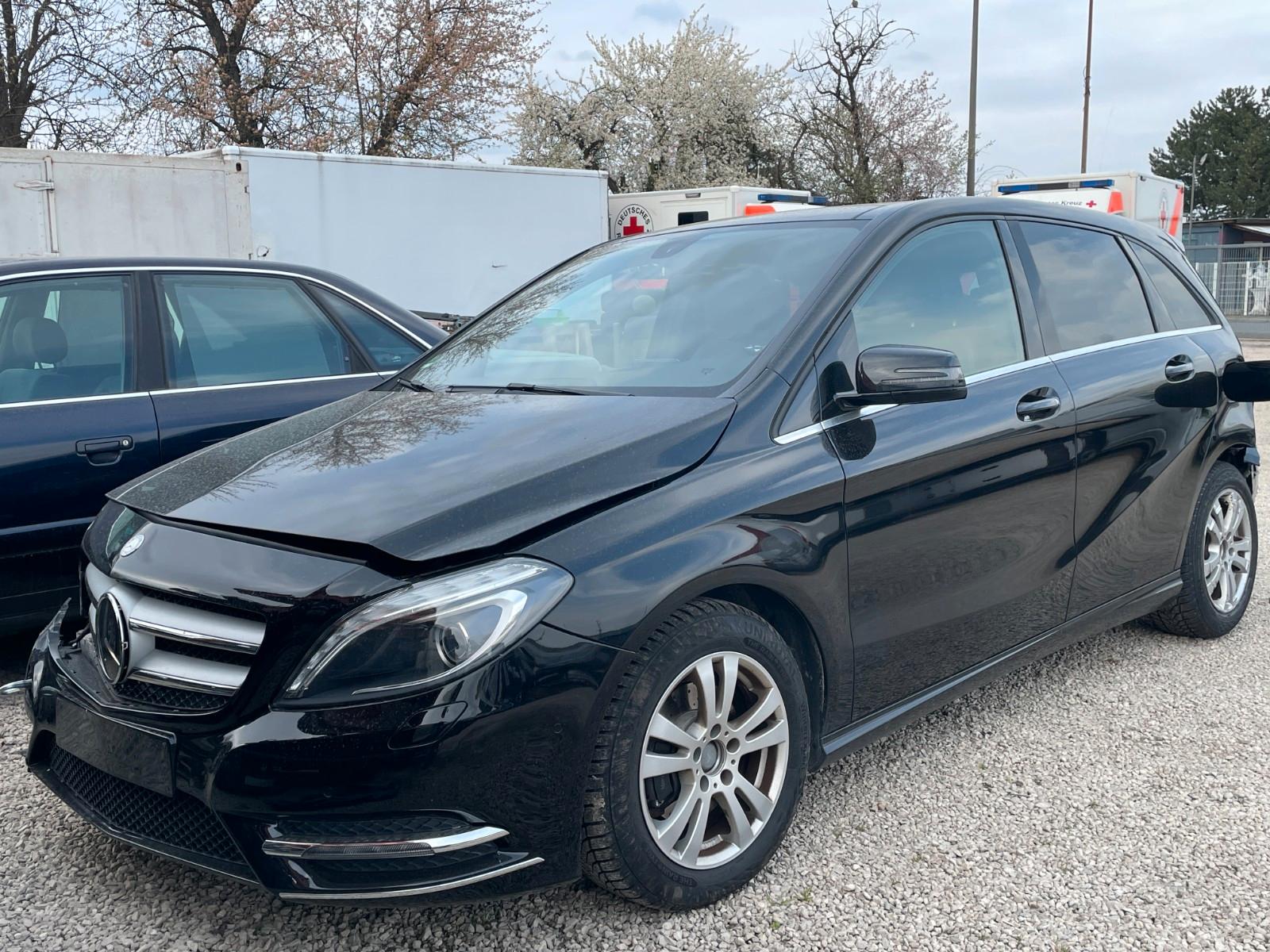 Mercedes-Benz B 200-SPORT-PANO-BI XEN-MOTOR,GETRIEBE,AURBAG OK