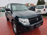 Mitsubishi Pajero 3.2 DI-D Inform - Mitsubishi aus 2010: Geländewagen