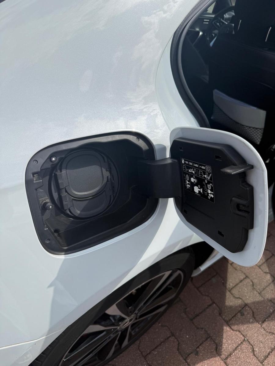 Mercedes-Benz A 250 e DCT Progressive