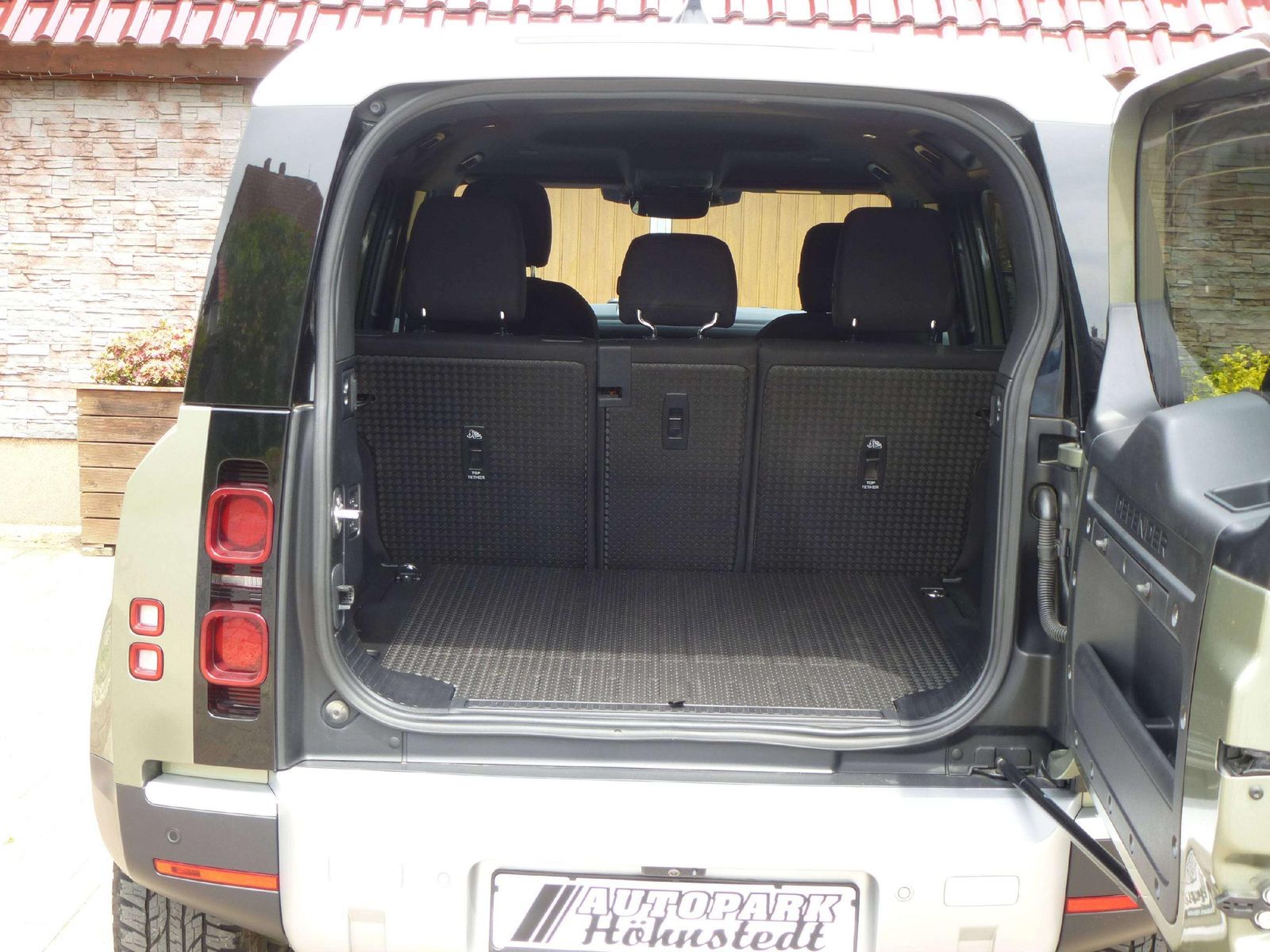 Land Rover Defender 110 Basis foto 13