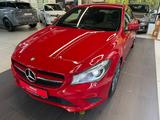 Mercedes-Benz CLA 200 Urban AHK+Navi+SHZ+Kam.+KlimaA+LM+PDC - mit Benzin-Antrieb: Rot, Teilleder