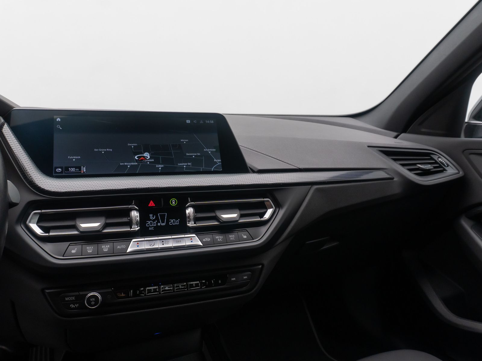Fahrzeugabbildung BMW 120i Sport Line DAB Kamera AHK LED DriveAss WLAN