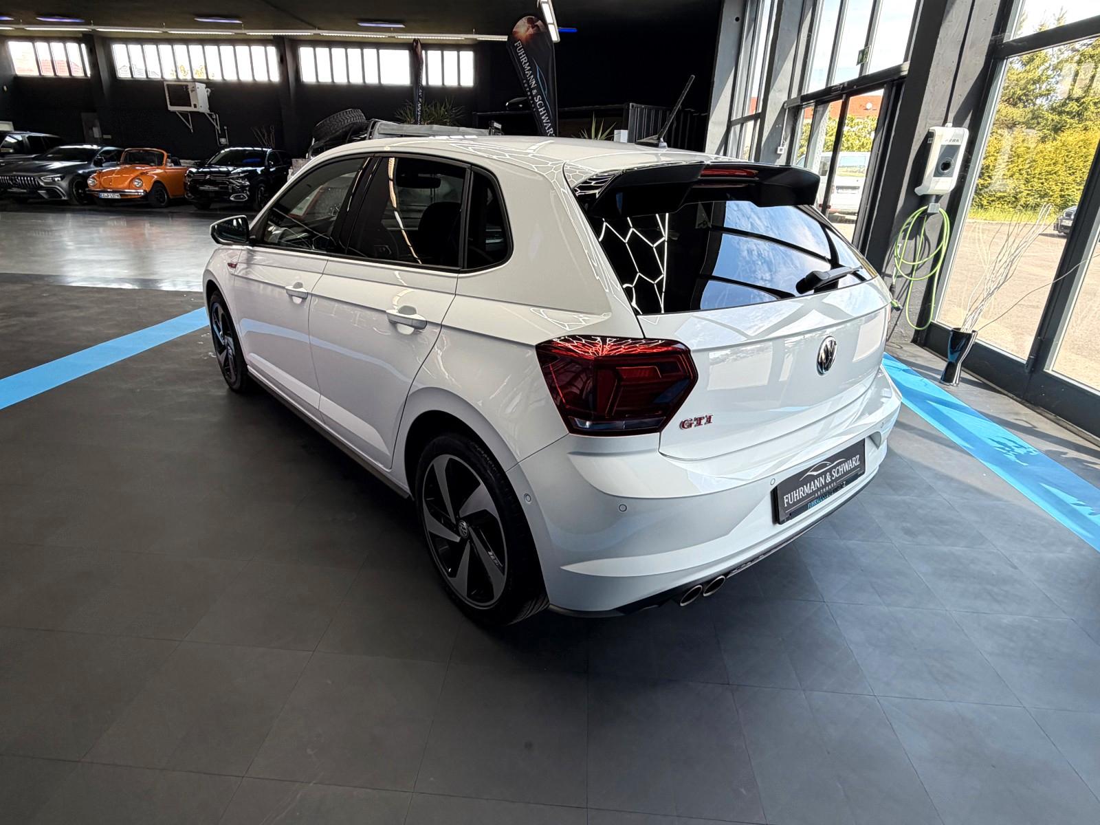 Volkswagen Polo2.0TSI DSG GTI+Rfkam+LED+Navi+AppleC.+Sitzh.
