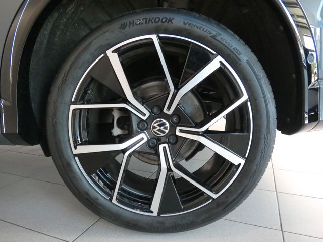 Tiguan 2.0 TDI R-Line AHK PANO 360° STHZ