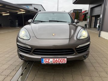 Porsche Cayenne - 2