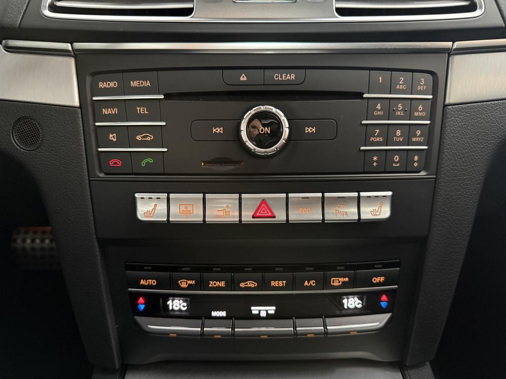Mercedes-Benz E 320