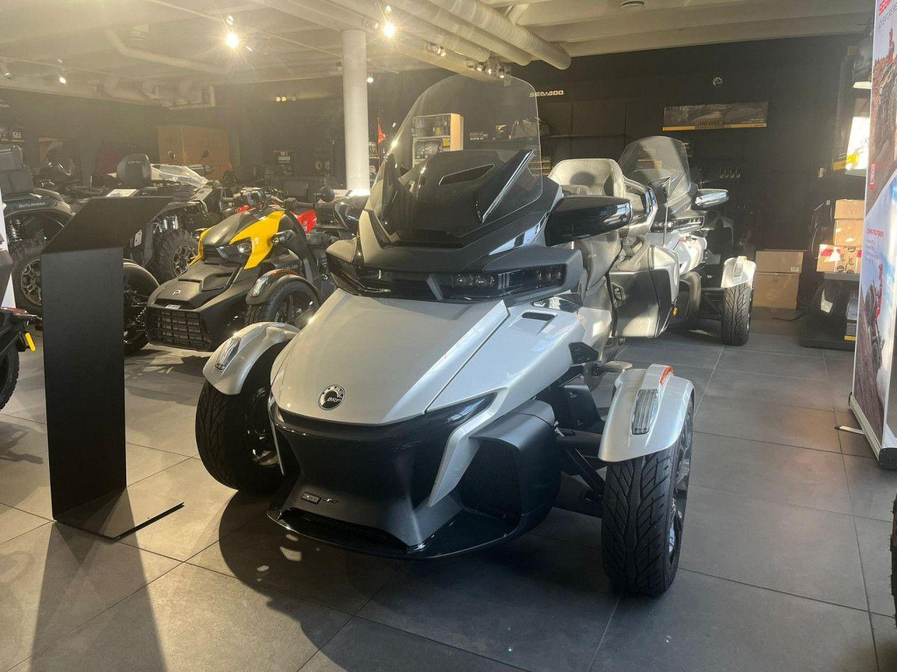 Can-Am RD Spyder RT