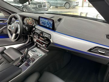 Fahrzeugabbildung BMW 530i M Sport SAG Kamera H/K NavPro AHK Alarm HUD
