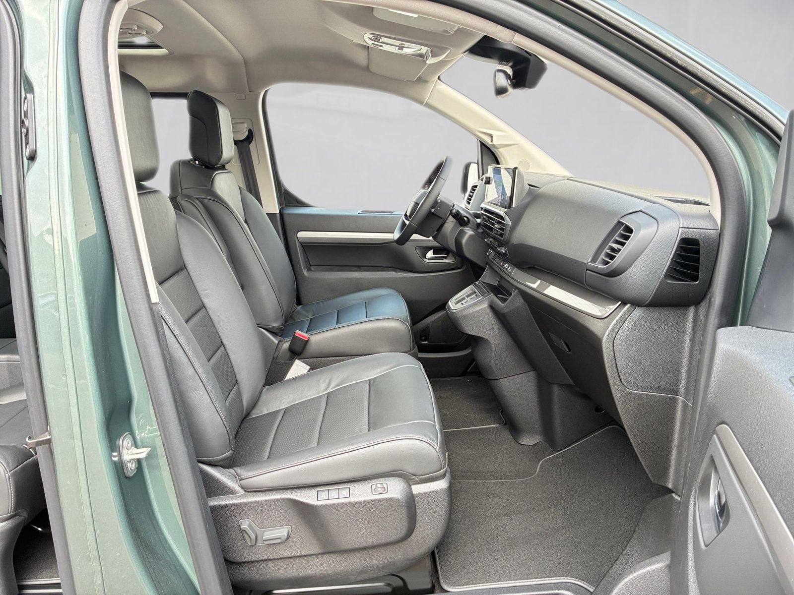 Fahrzeugabbildung Opel Zafira Life 2.2 GS XL AHK,Kamera,VIP,6-Sitzer