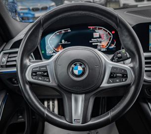 Fahrzeugabbildung BMW 318i Touring M-Sport SERVICE-GARANTIE|SPUR|ACC
