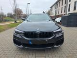 BMW 530d xDrive Touring M-Paket  - BMW 5er Reihe Gebrauchtwagen in Frankfurt